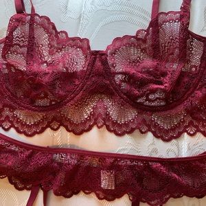 Lacey Bra and Garter Set
